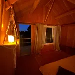 Le Refuge En Bois Nuit Insolite En Pleine Nature Luksustelt *