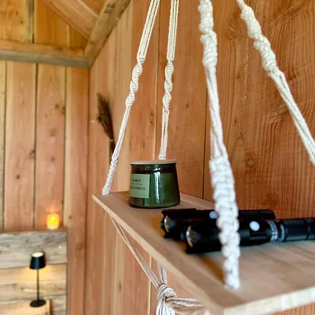 Le Refuge En Bois Nuit Insolite En Pleine Nature Glanville